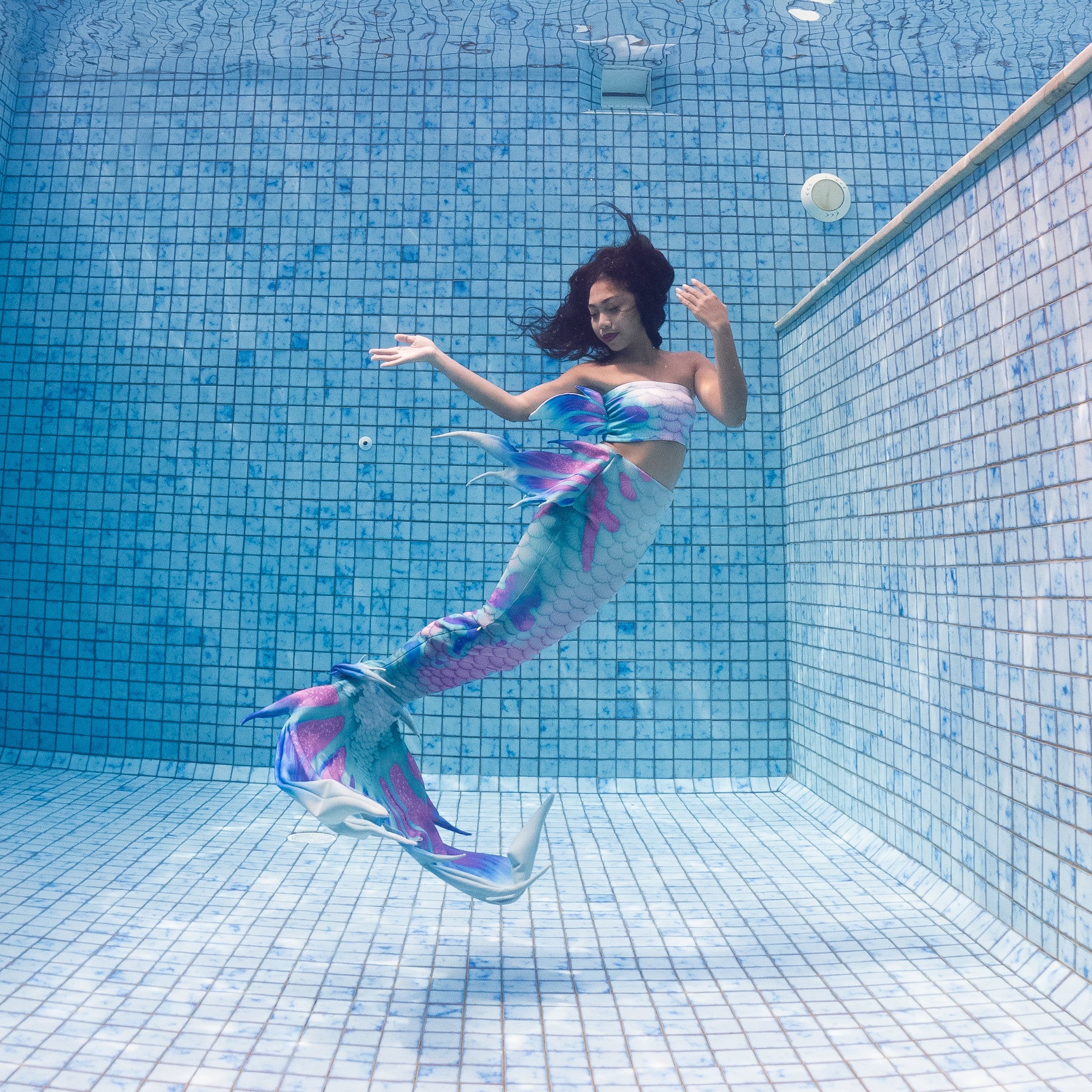 Mermaid Tails Inspired by Real Fish